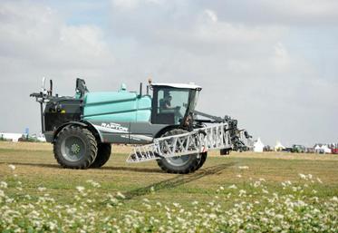 La stabilité des rampes est un point important pour limiter la dérive lors de la pulvérisation. Les nouveaux modèles 
présents sur le marché sont très performants à cet égard.