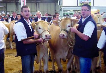Matthieu Machart et Benoît Lavaquerie au concours de Baraqueville dans l'Aveyron.