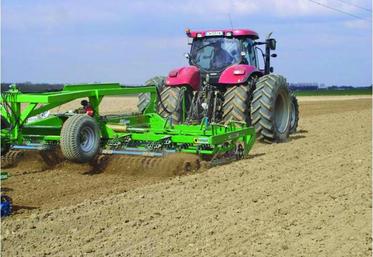 Travail du sol dans le Santerre à partir du 15 mars 2016.