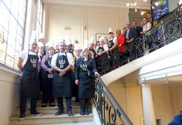 Etienne Loiret, maître de maison de la MFR d’Avesnes-sur-Helpe (en bas à gauche), a décroché la toque d’or.