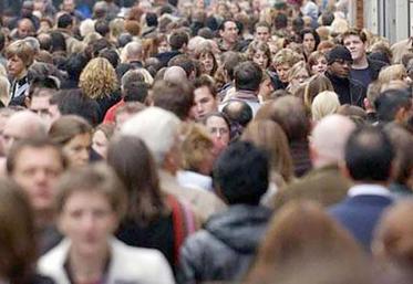 Avec plus de 6 millions d’habitants recensés au 1er janvier 2016, les Hauts-de-France sont la troisième région française 
la plus peuplée.