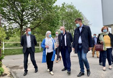 À Yzengremer, le président du Conseil départemental de la Somme, Stéphane Haussoulier a réaffirmé l’engagement qu’il avait pris auprès de la Fédération régionale des MFR, quelques semaines plus tôt pour l’aide aux collégiens.