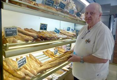 Chez Jean-Jacques Hébert, à Flixecourt, l’Avocette est déclinée sous plusieurs formes : baguette nature ou aux graines, en boule, ou encore aux salicornes, en période estivale.  