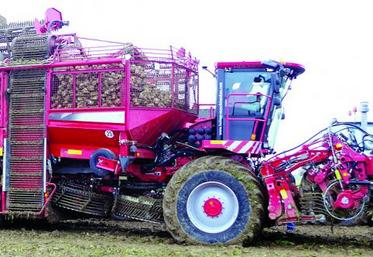 La Terra Dos T4-30. Sur toutes les T4, Holmer-Exxact propose désormais la télémaintenance par GPS pour réduire les temps d’immobilisation.