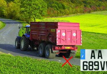 Après les tracteurs et les automoteurs, les machines attelées 
de plus de 1,5 tonne, vendues neuves depuis le 1er janvier 2013 doivent être immatriculées.