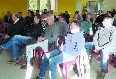 Une trentaine de producteurs s’est réunie pour l’assemblée générale d’Hornoy-le-Bourg. Débat et repas convivial ont permis de resserrer les liens du canton.