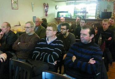 Les participants à l’assemblée de Moreuil.