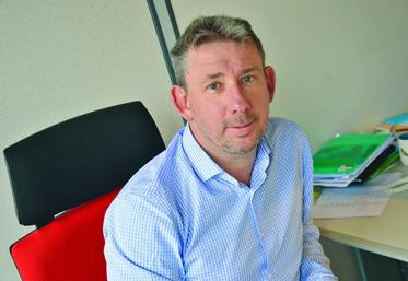 Eric Aernouts : «Ce n’est ni avec l’obtention du RSA, ni avec celle de la PPA que l’on relèvera une exploitation déficitaire. Cela permet juste aux agriculteurs d’assurer la vie quotidienne.»