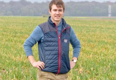 Des poireaux pousseront dans ce champ dès le mois de juin. Blaise Crété saura, en décembre, lors de l’arrachage, 
si le pari est gagné ou non.