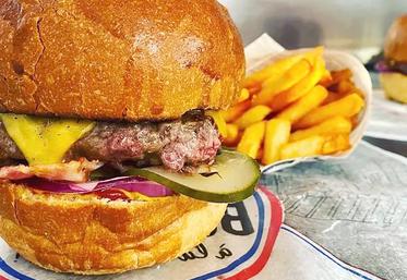 Ce qui fait la qualité des burgers ? Les produits locaux utilisés, dont la viande de blonde d’Aquitaine élevée en Hauts-de-France. 
