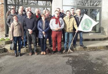 Près d’une trentaine d’adhérents étaient présents à la constitution du nouveau SEA du territoire Nièvre et Somme.