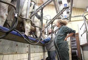 Le congé des exploitantes agricoles est porté de dix-huit à vingt-quatre semaines. 