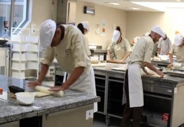 Le concours du meilleur croissant, dont une épreuve régionale a lieu dans le Nord prochainement, est parrainé par la Coopérative laitière Isigny Sainte-Maire et l’Association nationale des professeurs  de boulangerie. 