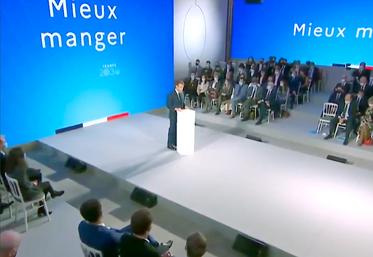 Emmanuel Macron lors de la présentation du plan d’investissement doté de 30 milliards le 12 octobre. 