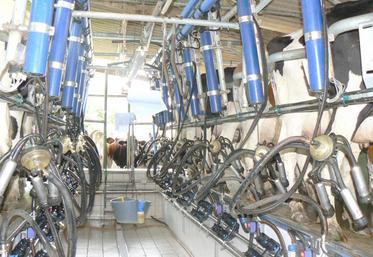 396 €/1 000 litres, pour les exploitations laitières conventionnelles de plaine en 2016. 410 €/1 000 litres 
pour les exploitations de montagne (hors AOP). 539 €/1 000 litres pour les exploitations bio.