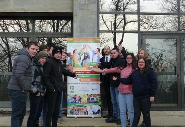 A la MFR de Flixecourt, «les jeunes ont un projet individuel, mais s’enrichissent grâce au groupe qu’ils forment», selon le directeur, Philippe Caron.