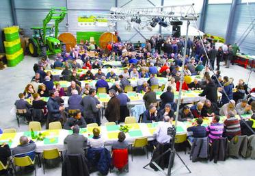 Les invités le jour de l'inauguration.