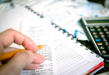 La déduction pour épargne de précaution (DEP) associé à une moyenne triennale permet de lisser ses revenus et optimiser ses prélèvements obligatoires au mieux.