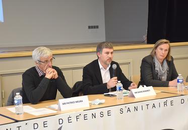 David Demarcy (GDS 60), entouré de Patrice Meura (GDS 02) et de Sophie Thulliez (GDS 80),  a été élu président du GDS Picardie.