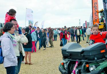Ils étaient près de 15 000 à s’être déplacés, le plus souvent en famille, à Bernaville, pour Plaine en fête.