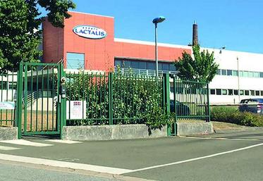 Lactalis s’engage à maintenir la collecte de lait en dépit de l’arrêt temporaire du site de Craon, en Mayenne.