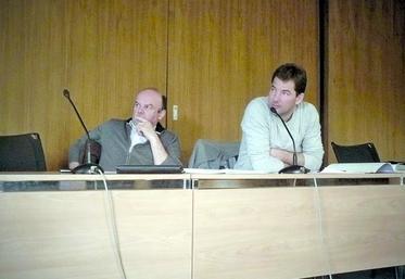 Olivier Faict et Simon Catteau, respectivement président et vice-président de la commission environnement de la FDSEA.
