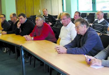 Vingt personnes ont participé à l’assemblée de la section bovine de la FDSEA.