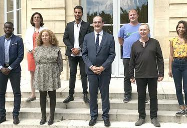 Charlotte Vassant en haut à gauche.