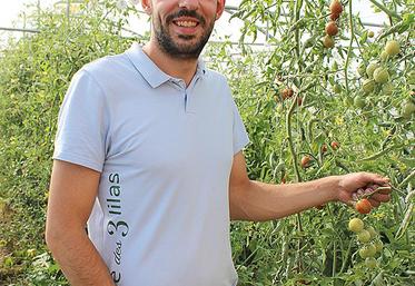 Grégory Lefebvre, 27 ans, maraîcher bio à Rubempré, mise beaucoup sur Internet pour la commercialisation de ses légumes.
