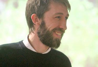 Victor Leforestier : «Le principe fondamental de l’ACS est de s’intéresser et développer la structure verticale du sol plutôt que sa structure horizontale qui tend à créer des strates.»