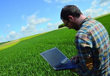 Drones, GPS, Big Data, modulation intraparcellaire et équipements agricoles apportent chacun leur lot d'innovations technologiques pour construire des systèmes de culture innovants.