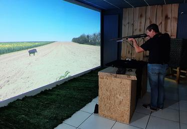 Quand la cible mobile d’un sanglier courant ne se déplace que de la gauche  vers la droite, et inversement, le simulateur Marksman permet, quant à lui,  de varier les situations.
