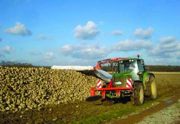 En Alsace le bâchage mécanique des silos a été généralisé.