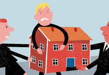 La rédaction d’une convention d’indivision peut permettre de garder la maison de famille et de fixer les modalités d’occupation avec un calendrier.