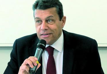 Xavier Beulin, président de la Fnsea, souhaite une loi d'avenir qui intègre réellement, entre autres, un volet de propositions concernant la recherche et l'innovation.