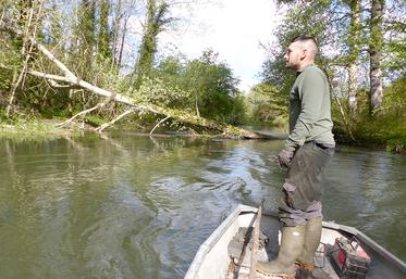 L’année dernière 156 arbres ont été dégagés rien que dans l’Avre.