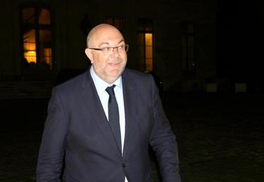 Stéphane Travert : «Il faut que tous les consommateurs aient accès au bio 
et que les agriculteurs y voient de nouveaux débouchés commerciaux»