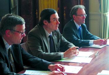 Le préfet a l'écoute des revendications des responsables professionnels.