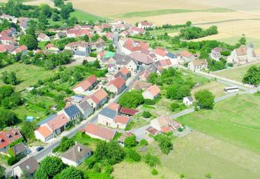 64 % des communes de moins de 500 habitants estiment que l’Etat a pour volonté de les empêcher de construire.