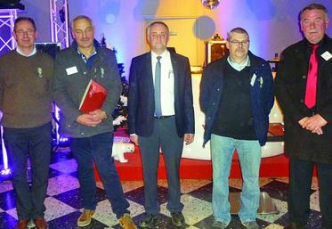 Les honneurs ont été rendus aux salariés qui ont réalisé entre vingt et quarante ans de carrière chez Advitam Agroéquipement.