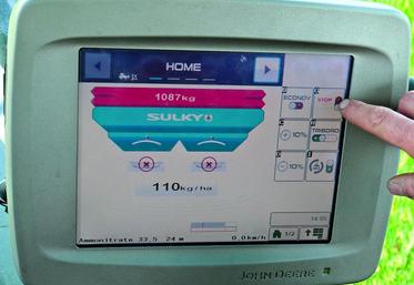 La technologie Isobus permet de piloter des outils compatibles de différentes marques à partir d’un seul et même terminal dans le tracteur.