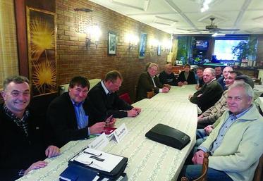 Focus sur le foncier pour les participants à l’assemblée de Combles.