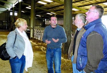 Pascale Boistard en discussion avec Olivier Thibaut, 
Dominique Dengreville et Xavier Théron.
