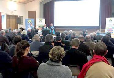 Bonne particpation des agriculteurs lors de la dernière assemblée de section à Pierrepont-sur-Avre.