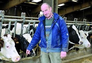 Allainville (Yvelines), le 31 janvier. Philippe Ridet, éleveur de vaches laitières, est le premier agriculteur francilien a avoir eu recours au financement participatif.