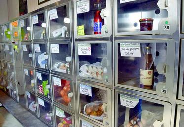 Entre des agriculteurs à la recherche de valeur ajoutée pour leur production et des consommateurs à la recherche 
de produits fermiers accessibles rapidement et à tout moment, le distributeur automatique est une des solutions.