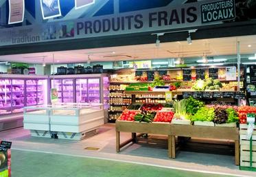 Le rayon «terroir frais» a trouvé sa place et sa clientèle dans le magasin.