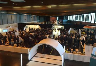 Plus de 600 personnes ont participé au salon Métha’morphose, premier événement régional dédié à la méthanisation, sur le site d’Artois Expo. 