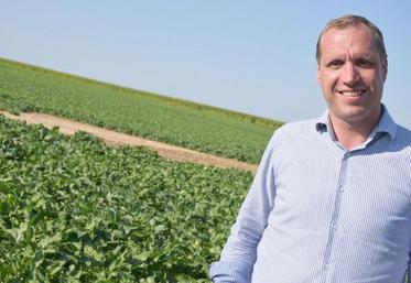 Antoine Dequidt : «L’agroforesterie peut apporter des réponses à la problématique de l’érosion des sols que nous connaissons chez nous, mais aussi permettre de développer la biodiversité sur nos parcelles.»