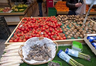 Environ un fruit et un légume sur deux consommés en France sont importés.
